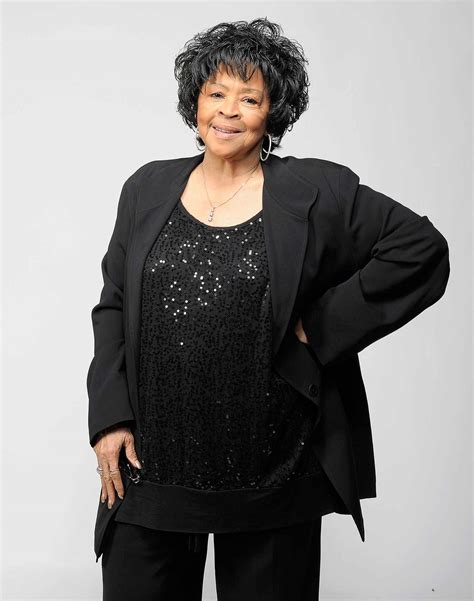 Yvonne Staples Dead: Singer, Manager of the Staple Singers Was …