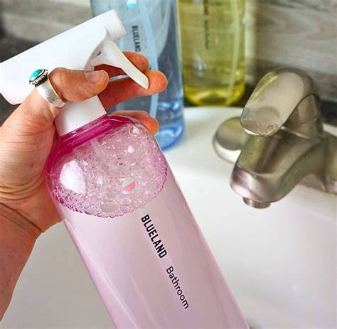 Zero Waste Bathroom: 13 Essential Plastic-Free Products - raincitystudios.com