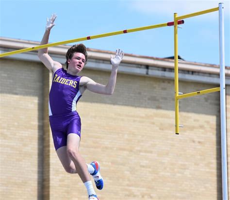 Zach bradford pole vault. China Spring pole vaulter Riley Richards comes from a long line of talented track athletes, but looks to put his own stamp at the state track meet this weekend. Staff photo — Rod Aydelotte Facebook 