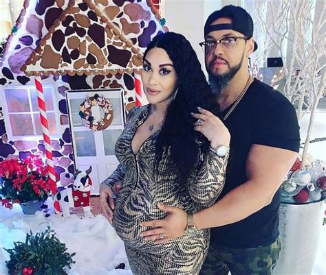 Zackariah darring. Feb 27, 2020 · Zachariah Darring’s Marital Life, Baby. Zachariah Darring is married to the ‘ Nothing In This World ’ singer, Keke Wyatt. The duo shared the wedding vows on 17th October 2018 in Indianapolis, in front of some close friends and family members. An American Model-Choreographer: Get To Know Aliya Janell: Her Age, Ethnicity, Parents & Height. 