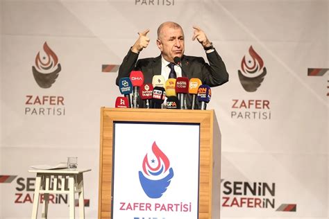 Zafer Partisi Genel Başkanı Ümit Özdağ, Bursa ve Yalova belediye başkan adaylarını açıkladı