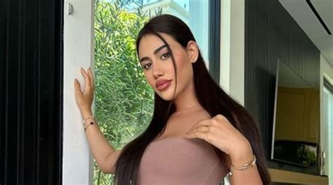 Zarza Onlyfans Nudes