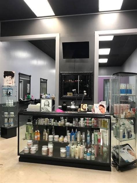 Best Hair Salons in Zebulon, GA - Laraine's Hair Studio, Trendse