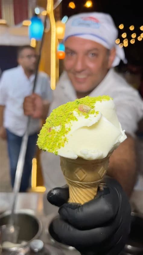 Zeki Can YILMAZ #reklam @anadolurestoran Mezitli ikinci çevreyolu. 