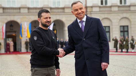 Zelenskyy visits Polish President Duda in Warsaw