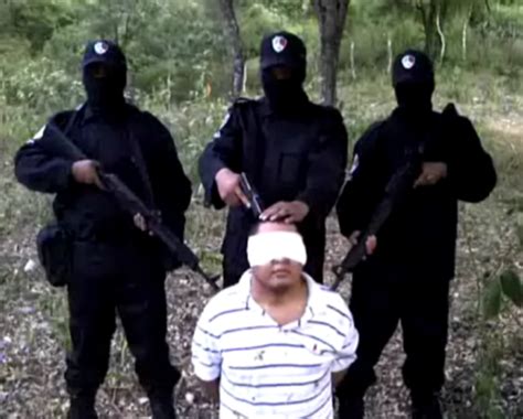 Zetas behead. Re: Zetas decapitate man and woman (Graphic) Zetas story: they were founded from a group of 20 man from the presidential guard of Carlos Salinas de Gortari, 1988-2000, they were trained in Georgia USA at the school of the Americas in spacial tactics and the such. 