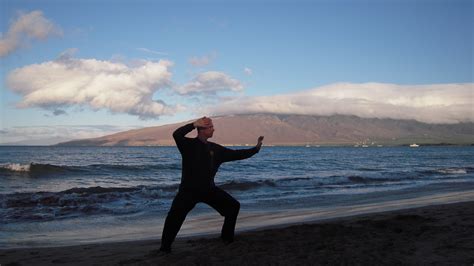 Zhan Zhuang and Yi Quan Taiji on Maui