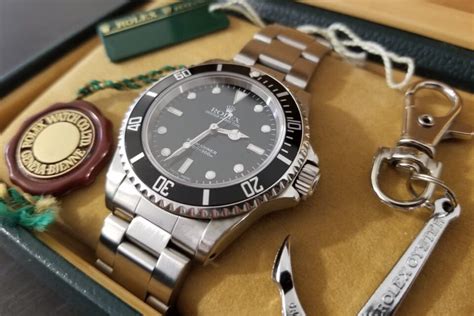 Ziarex watches. Since its introduction in 1954, the Rolex Submariner has served as the gold standard for dive watches the world over, inspiring any number of homages and imi... 