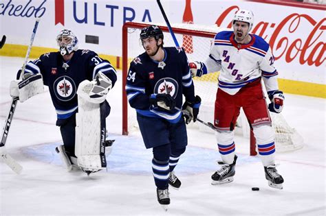 Zibanejad scores in OT as Rangers beat Jets 3-2 for 5th straight win