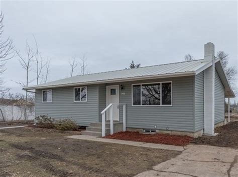 Zillow has 25 photos of this $405,000 3 beds, 2 baths, 1,900