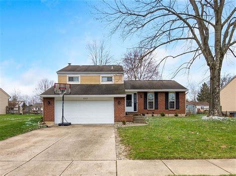 2320 Firth St, Batavia, OH 45103 is currently not for sale. The 1,6
