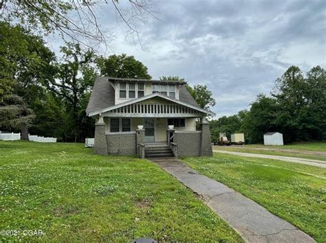 238 E 12th St , Baxter Springs, KS 66713-2613 is a single-family home listed for-sale at $269,000. The 2,724 sq. ft. home is a 4 bed, 5.0 bath property. View more property details, sales history and Zestimate data on Zillow. MLS # 230693..