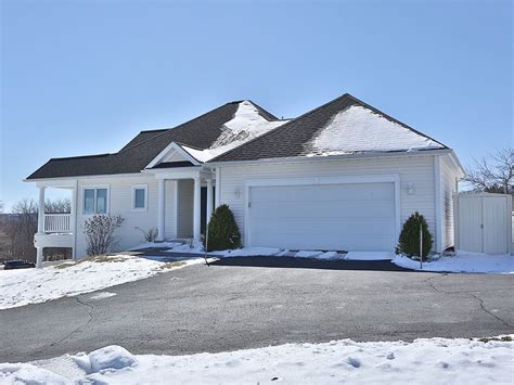 5573 Lakewood Trl, Canandaigua NY, is a Single Family home that contains 2294 sq ft and was built in 2003.It contains 3 bedrooms and 3 bathrooms.This home last sold for $389,900 in March 2023. The Zestimate for this Single Family is $406,900, which has increased by $2,461 in the last 30 days.The …. 