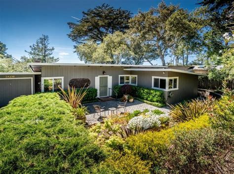Zillow has 27 photos of this $5,895,000 4 beds, 5 baths, 4,730 Square Feet single family home located at 232 Highway 1, Carmel, CA 93923 built in 1920. MLS #ML81918737.