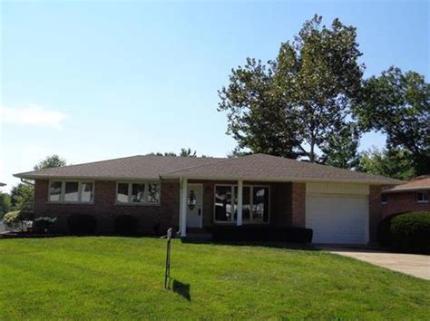 Zillow has 17 homes for sale in Crestwood MO. View listing photos, review sales history, and use our detailed real estate filters to find the perfect place. ... Crestwood MO Real Estate & Homes For Sale. 17 results. Sort: Homes for You. 910 Volz Dr, Saint Louis, MO 63126. REDKEY REALTY LEADERS. $299,000.. 