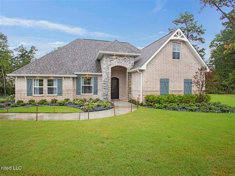 6620 Alii Pl, Diamondhead, MS 39525 is currently not for sale. The 1,860 Square Feet single family home is a 3 beds, 3 baths property. This home was built in 1987 and last sold on 2023-09-15 for $--. View more property details, …. 