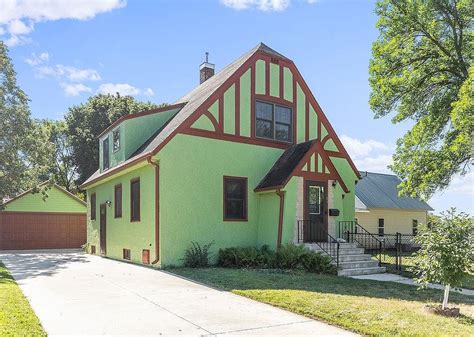 Zillow estherville iowa. Zillow Group Marketplace, Inc. NMLS #1303160. Get started. 18 N 8th St, Estherville IA, is a Single Family home that contains 2458 sq ft and was built in 1900.It contains 5 bedrooms and 1.25 bathrooms. The Zestimate for this Single Family is $113,400, which has decreased by $21,861 in the last 30 days.The Rent Zestimate for this Single Family ... 