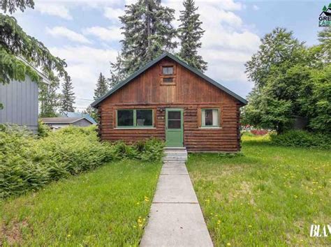 Zillow has 16 photos of this $299,900 4 beds, 2 baths, 2,080 Square Feet multi family home located at 2124 Eagan Ave, Fairbanks, AK 99701 built in 1970. MLS #153524.. 