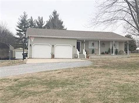 Zillow has 35 homes for sale in Fairfield IA. View listing photos, review sales history, and use our detailed real estate filters to find the perfect place.. 