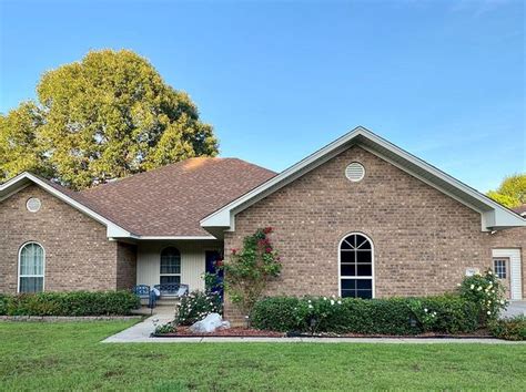 Zillow has 130 homes for sale in Ruston LA. View listing photos, review sales history, and use our detailed real estate filters to find the perfect place. ... 911 S Farmerville St #2, Ruston, LA 71270. VISION REALTY, INC. $110,000. 4 bds; 2 ba; 1,527 sqft - House for sale. 42 days on Zillow. 