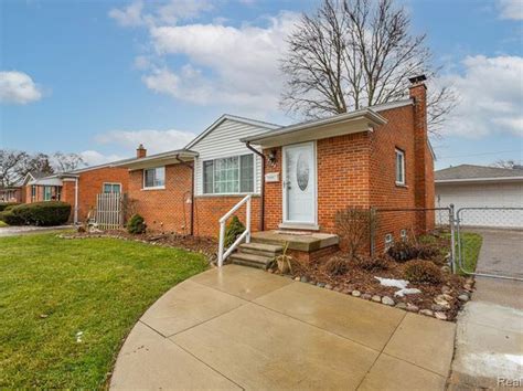32870 Pardo Ave #102, Garden City, MI 48135. Check Availability. PET FRIENDLY. $895/mo. 1bd. 1ba. 725 sqft. 28658 Pardo St #6, Garden City, MI 48135. Check Availability. PET FRIENDLY. $1,750/mo. 3bd. 2ba. ... Zillow Group is committed to ensuring digital accessibility for individuals with disabilities. We are continuously working to improve the .... Zillow garden city mi