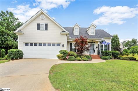 Zillow greer. Zillow has 365 homes for sale in Greer SC. View listing photos, review sales history, and use our detailed real estate filters to find the perfect place. 