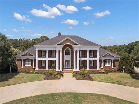 Zillow greer south carolina. 375 Bernice Snow Rd, Greer, SC 29651 is currently not for sale. The 5,042 Square Feet single family home is a 5 beds, 6 baths property. This home was built in 2020 and last sold on 2024-01-08 for $1,079,999. View more property details, sales history, and … 