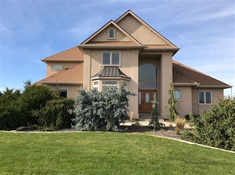 Zillow has 4 homes for sale in Glenns Ferry ID. View listing photos, review sales history, and use our detailed real estate filters to find the perfect place. ... Glenns Ferry ID Real Estate & Homes For Sale. 4 results. Sort: Homes for You. 556 W 2nd Ave, Glenns Ferry, ID 83623. THREE ISLAND REAL ESTATE. $145,000. 1 bd; 1 ba; 680 sqft - New .... 