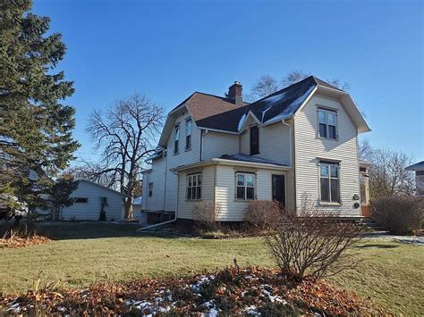 Check out the nicest homes currently on the market in Kewaunee County
