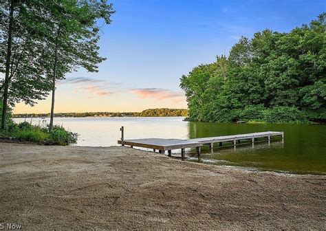 999 SE River Rd , Lake Milton, OH 44429 is a vacant lot listed for-sale at $379,000. The acres ( sq. ft.) lot listed for sale on. View more property details, sales history and Zestimate data on Zillow.