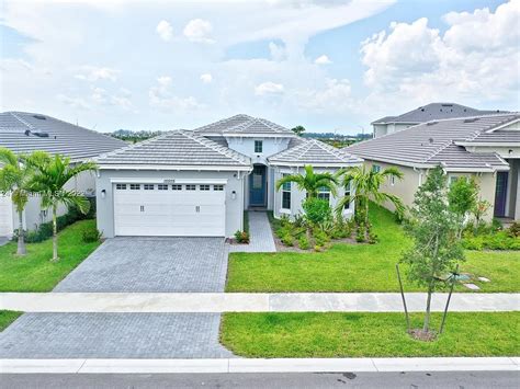 Zillow loxahatchee. Zillow has 47 photos of this $799,000 4 beds, 3 baths, 2,807 Square Feet single family home located at 1157 Haywagon Trl, Loxahatchee, FL 33470 built in 2022. MLS #RX-10953378. 
