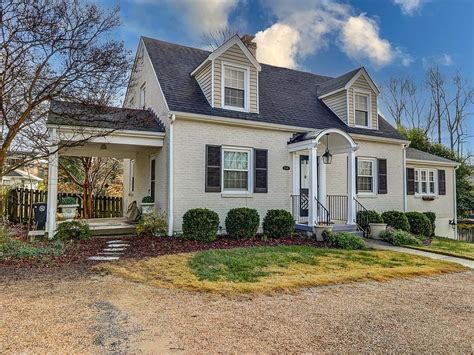 4920 Old Boonsboro Rd, Lynchburg VA, is a Single Family home that contains 5969 sq ft and was built in 1907.It contains 5 bedrooms and 4.5 bathrooms.This home last sold for $585,000 in July 2012. The Zestimate for this Single Family is $812,800, which has increased by $25,547 in the last 30 days.The Rent Zestimate for this Single Family is …. 