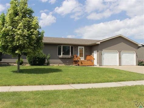 Zillow madison sd. 121 N Liberty Ave, Madison, SD 57042 is currently not for sale. The 1958 Square Feet single family home is a 4 beds, -- baths property. 