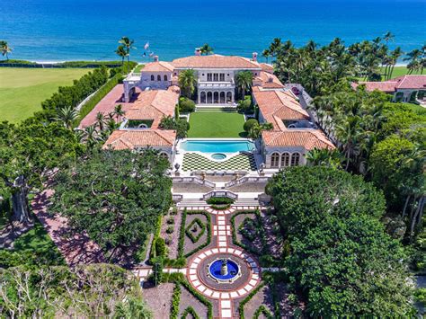 Zillow maralago. Former President Donald Trump’s Mar-a-Lago Club in Palm Beach did not sell for $422 million on Aug. 4, despite recent media reports based on an erroneous … 