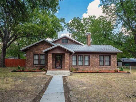 Zillow has 47 photos of this $277,900 3 beds, 2 baths, 1,620 Square Feet single family home located at 2137 Meridian Loop, Temple, TX 76504. 