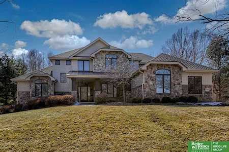 Zillow millard ne. Zillow has 52 homes for sale near Millard North High School in Omaha NE. View listing photos, review sales history, and use our detailed real estate filters to find the perfect place. 