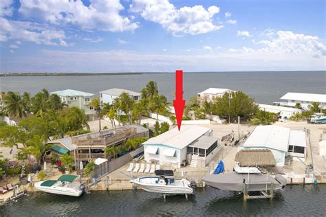 Zillow monroe county fl. Zillow has 1298 homes for sale in Monroe County FL. View listing photos, review sales history, and use our detailed real estate filters to find the perfect place. 