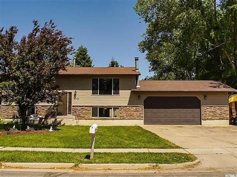 Zillow roy utah. Oct 23, 2023 · Zillow has 65 homes for sale in 84067. View listing photos, review sales history, and use our detailed real estate filters to find the perfect place. 