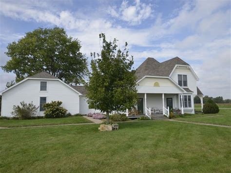 Zillow rushville il. 13382 Clepper Crossing Rd , Rushville, IL 62681-4360 is a mobile/manufactured home listed for-sale at $1,650,000. The 2,944 sq. ft. home is a 5 bed, 4.0 bath property. 13382 Clepper Crossing Rd, listed on 4/10/2023. View more property details, sales history and Zestimate data on Zillow. MLS # CA1021473. 