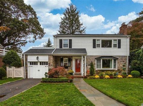 507 Coolidge Avenue, Rockville Centre, NY 11570 is currently not for sale. The -- sqft single family home is a 4 beds, 2 baths property. This home was built in 1964 and last sold on 2023-10-20 for $650,000. View more property details, sales history, and Zestimate data on Zillow.. 