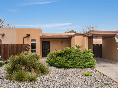 Zillow santa fe rentals. Santa Fe County. Zillow has 120 single family rental listings in Santa Fe County NM. Use our detailed filters to find the perfect place, then get in touch with the landlord. 