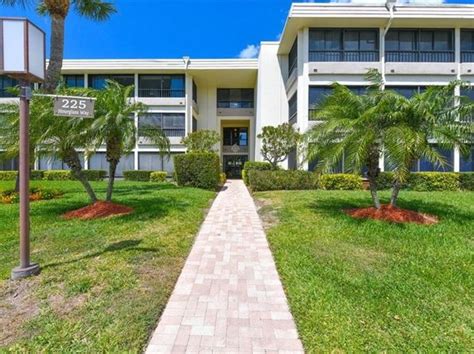 Zillow siesta key. Zillow has 125 homes for sale in Siesta Key FL matching Boat Dock. View listing photos, review sales history, and use our detailed real estate filters to find the perfect place. 