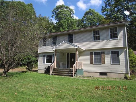 Zillow unadilla ny. May 11, 2021 · Zestimate® Home Value: $17,000. 44 Martinbrook St, Unadilla, NY is a single family home that contains 1,924 sq ft and was built in 1900. It contains 3 bedrooms and 3 bathrooms. The Rent Zestimate for this home is $1,950/mo, which has increased by $1,950/mo in the last 30 days. 