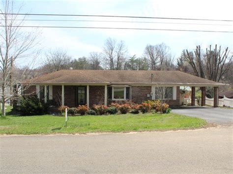 2 Baths 1,818 Sq Ft 400 Courtney Ann Dr, McMinnville, TN 37110 Beautiful 3 br ranch home in country setting on just shy of 1/2 acre. The kids will have plenty of room for outdoor …. 