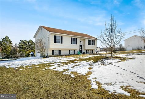Zillow has 45 homes for sale in Vienna WV. View listing photos, review sales history, and use our detailed real estate filters to find the perfect place.. 