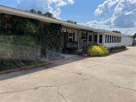 214 Lake Place Condo Drive, Elizabethtown, NC 28337 is currently not for sale. The 912 Square Feet condo home is a 2 beds, 2 baths property. This home was built in 1980 and last sold on 2022-10-26 for $120,000. View more property details, sales history, and Zestimate data on Zillow.. 