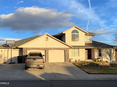Zillow yakima washington. The listing broker’s offer of compensation is made only to participants of the MLS where the listing is filed. Washington. Yakima County. Yakima. 98903. 55 W Washington Ave Unit 1. Zillow has 22 photos of this $79,900 3 beds, 2 baths, 1,344 Square Feet manufactured home located at 55 W Washington Ave UNIT 1, Yakima, … 