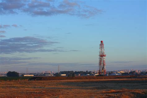 Zion Oil & Gas Launches New Stock Unit Option Zion anticipating the spudding of their long-awaited Megiddo-Jezreel #1 well DALLAS and CAESAREA, Israel, May 22, 2017 /PRNewswire/ — Zion Oil & Gas, Inc. (NASDAQ: ZN) announces its new Unit Option program under its Dividend Reinvestment and Common Stock Purchase Plan (DSPP).. 