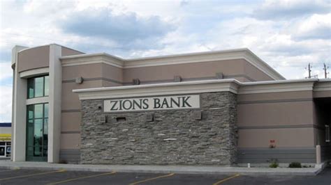 You can request reasonable accommodations by contacting us at careers@zionsbancorp.com or 801/844-7618. Please email your resume/cover letter, indicate what position you are interested in and include "Accommodation needed" in the subject line to ensure your information is routed to the appropriate contact.