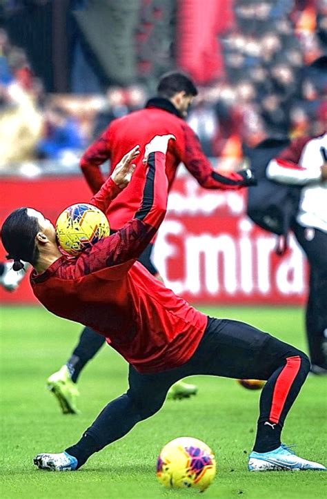 Zlatan doing keepy-uppies with a